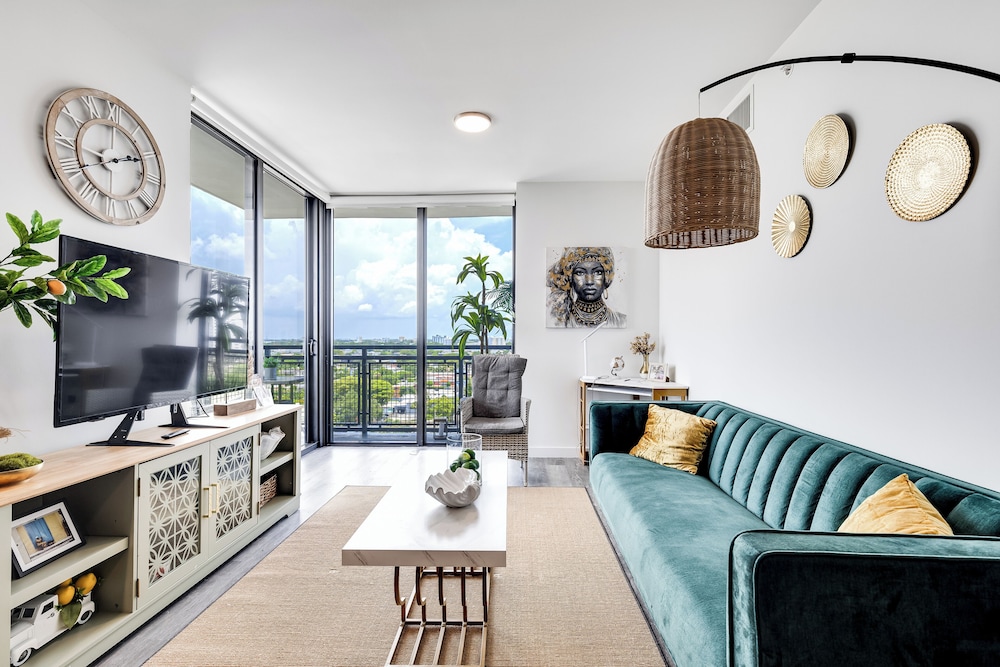 Condo, City View photo 1