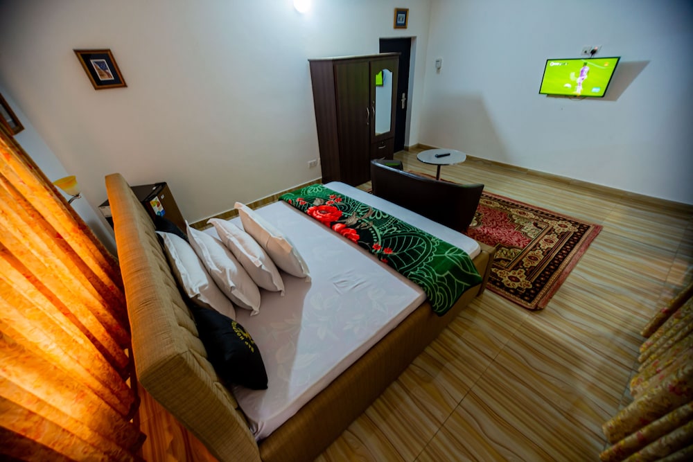 Deluxe Double Room, 1 Queen Bed photo 2