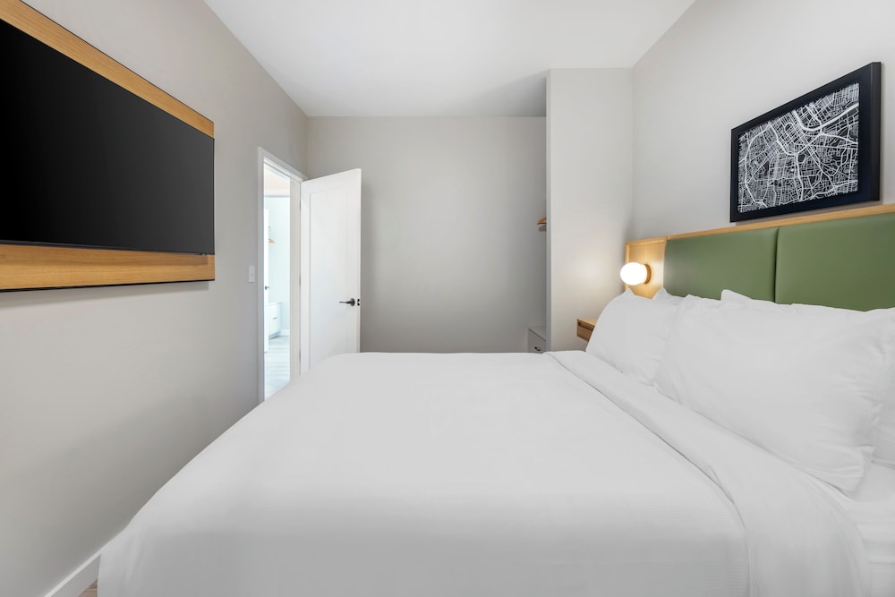 Premium Suite, 3 Bedrooms, Accessible