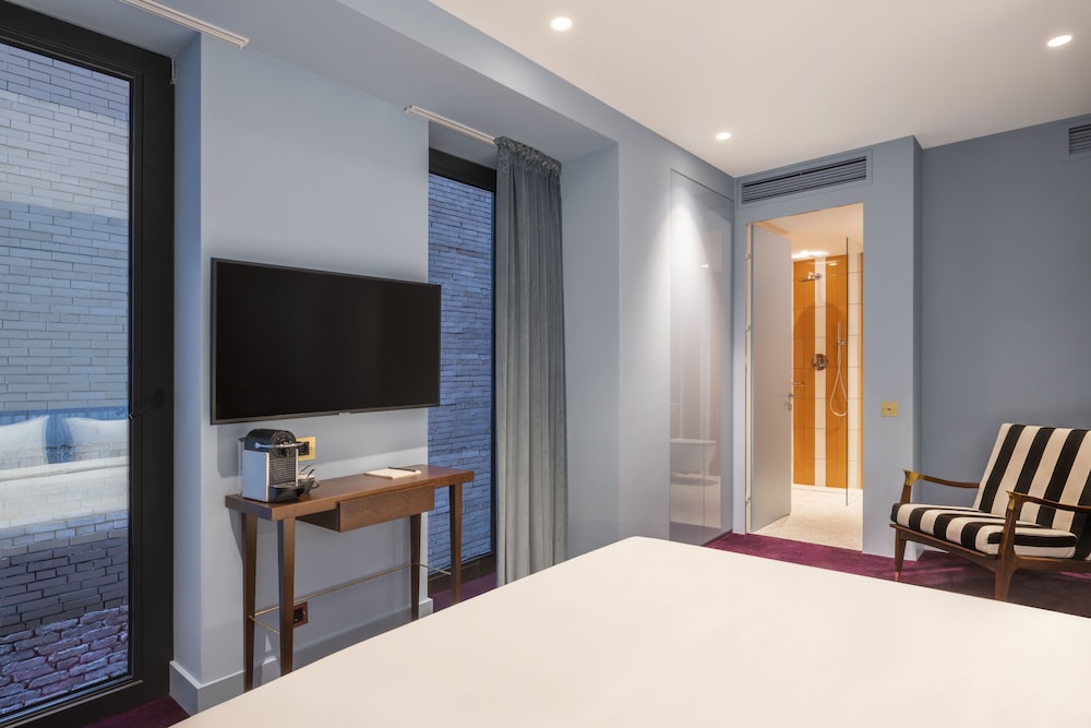 Bazzar Small Room