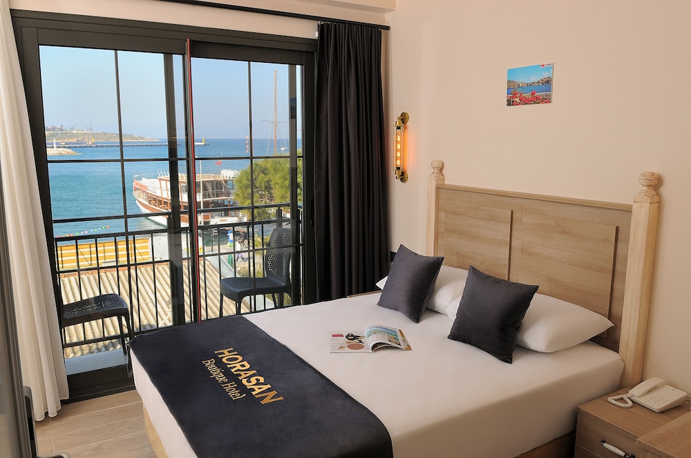 Deluxe Room, 1 Double Bed, Non Smoking, Sea View