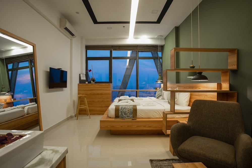 Landmark Twin Room, 1 Bedroom, River View photo 1