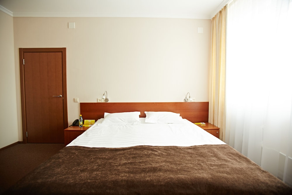 Standard Double or Twin Room photo 3