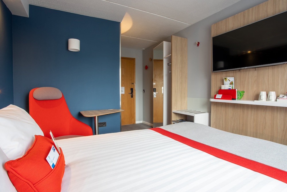 Standard Room (with Free Hot Breakfast) - Photo 14