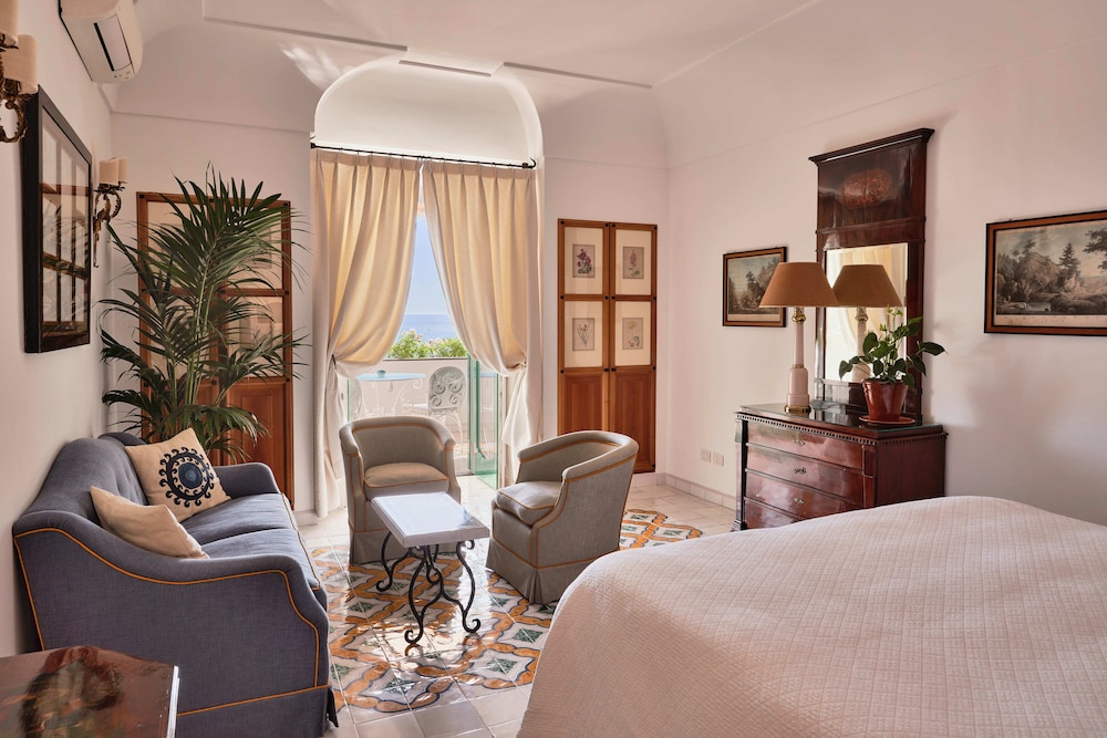 Deluxe Room, Sea View photo 2