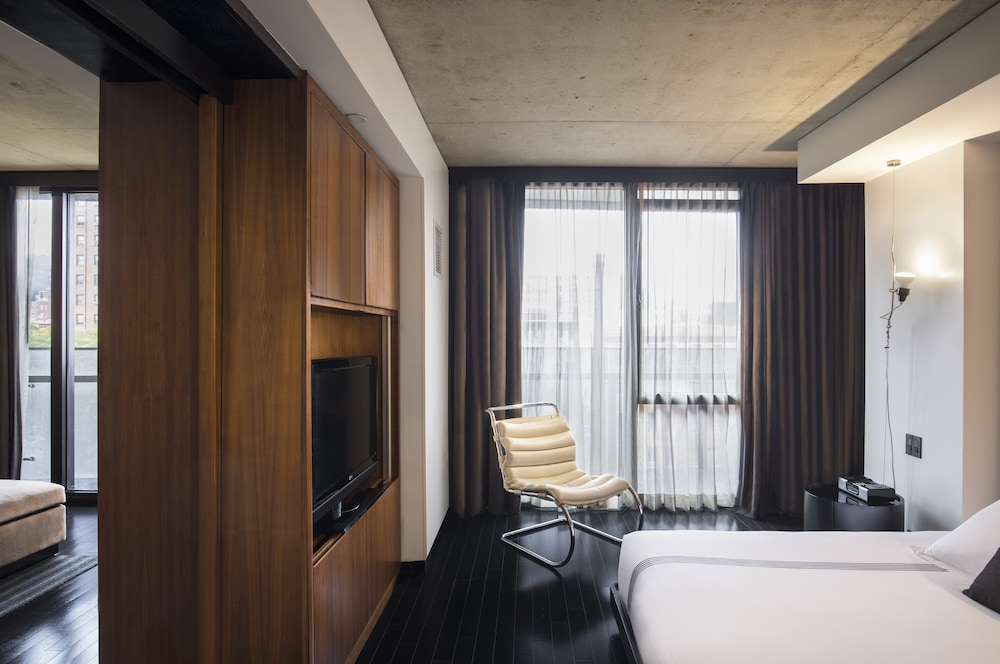 Allen Suite photo 3