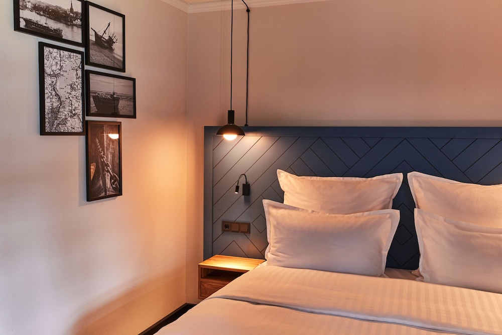 Comfort Room, Park View