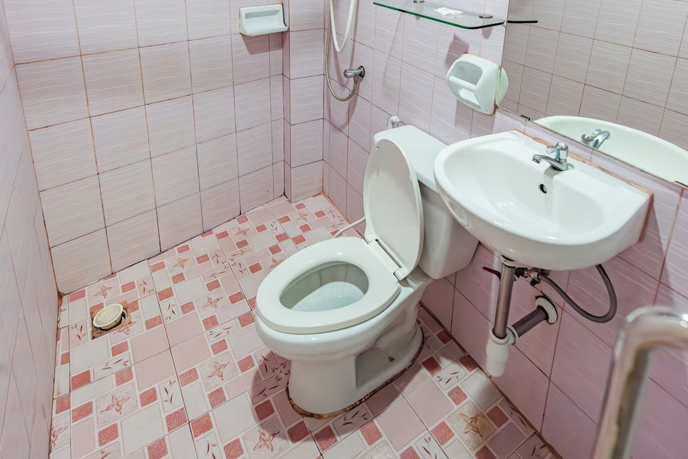 Standard Twin Room - Photo 2
