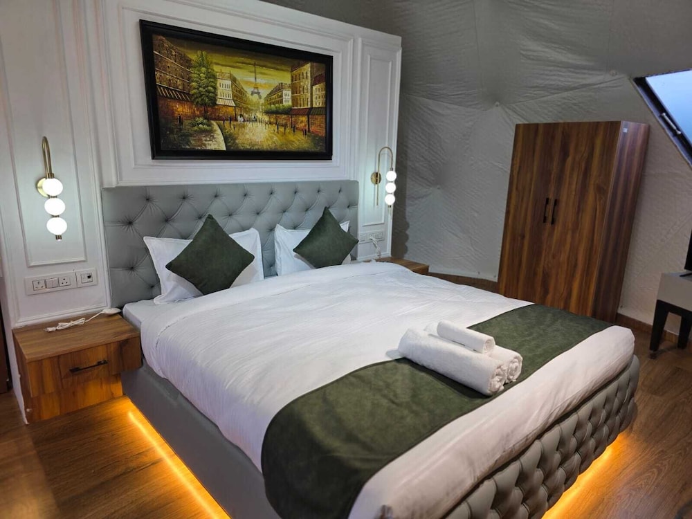 Luxury Room