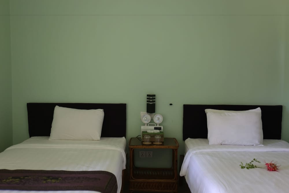 Deluxe Twin Room, Garden View