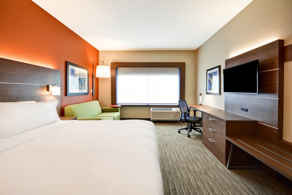 Studio Suite, 1 King Bed with Sofa bed photo 1