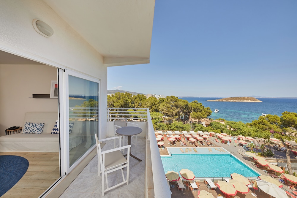 Suite, Balcony, Sea View (My Favorite Club, 3 Adults + 1 Child)