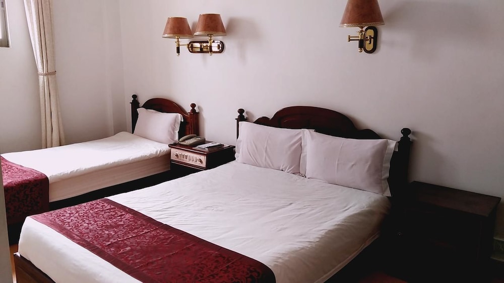Deluxe Quadruple Room, 2 Double Beds, City View