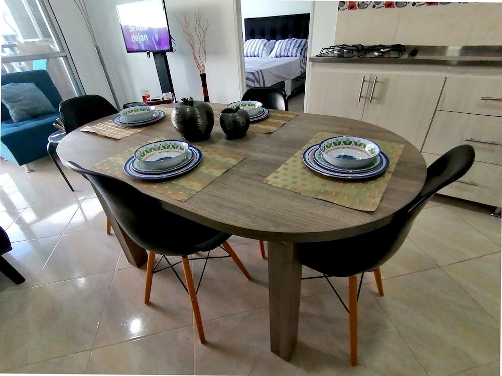 Family Apartment, 2 Bedrooms, Balcony, Valley View photo 2