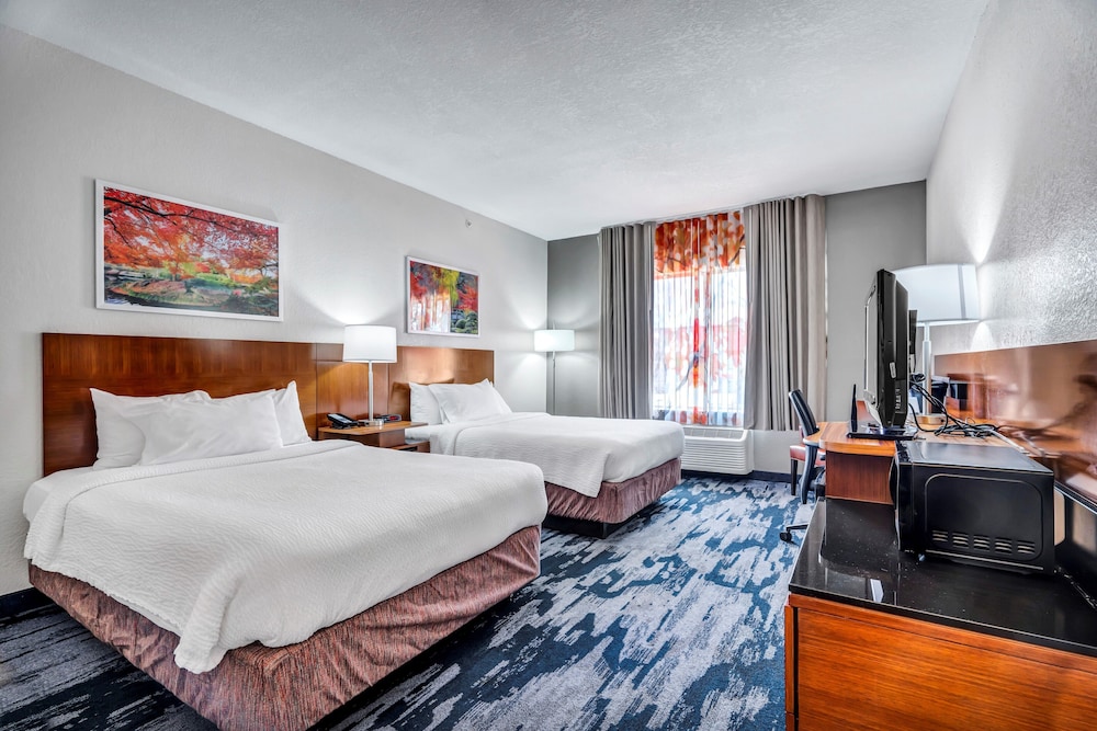 Room, 2 Double Beds - Photo 3