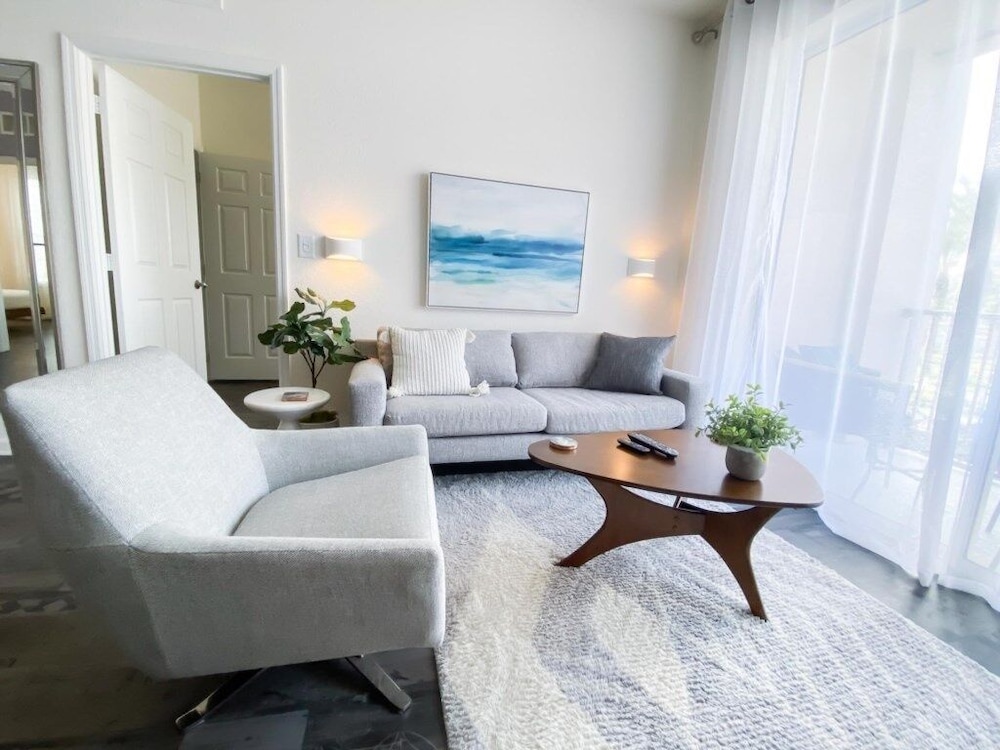 Condo, 3 Bedrooms