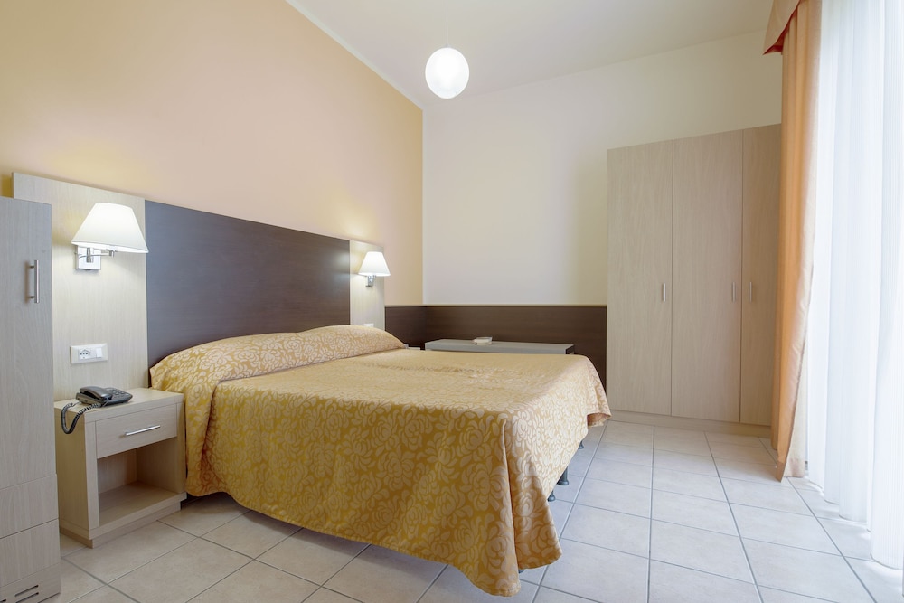 Classic Double Room, Terrace photo 1