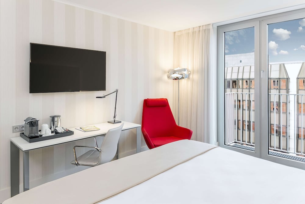 Premium Room - Photo 8