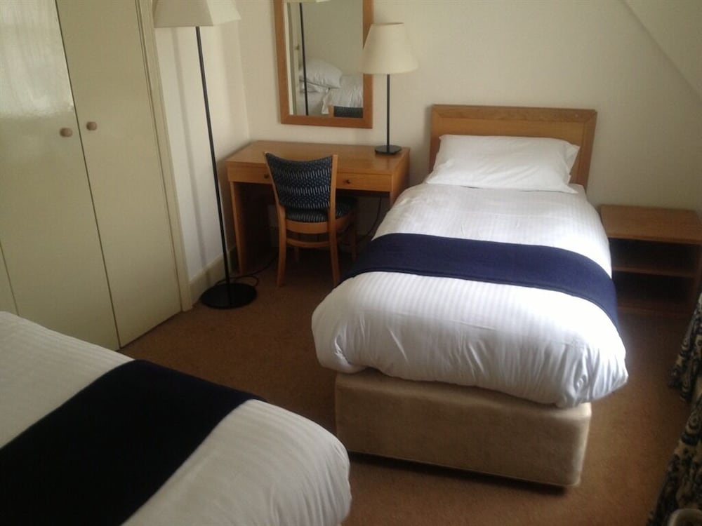 Luxury Suite, Ensuite ([Room 02 (Parnall)]) photo 2