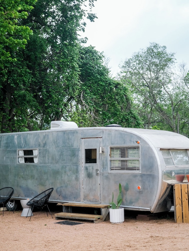 Classic Mobile Home, 1 Double Bed, Kitchen, River View photo 3