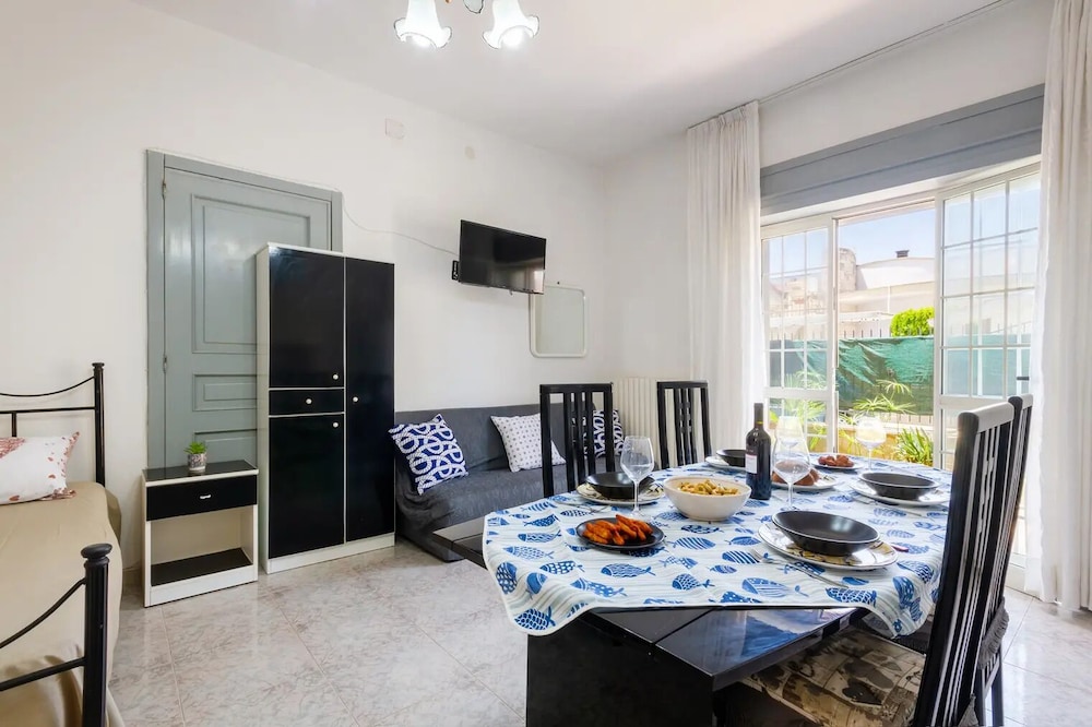 Apartment, Patio