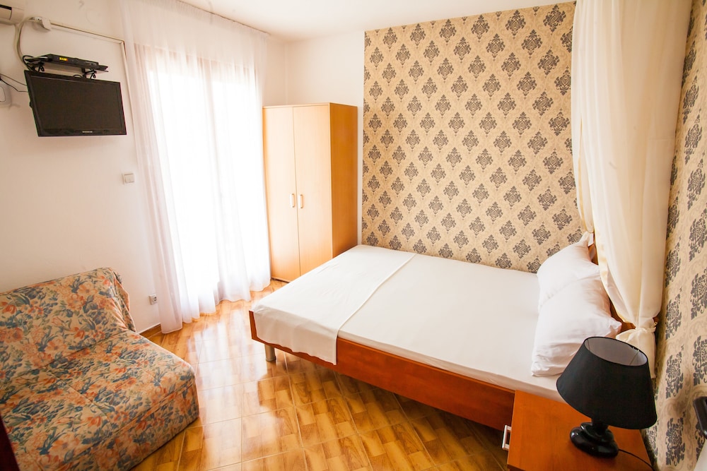 Apartment, 2 Bedrooms, Balcony, Sea View photo 1