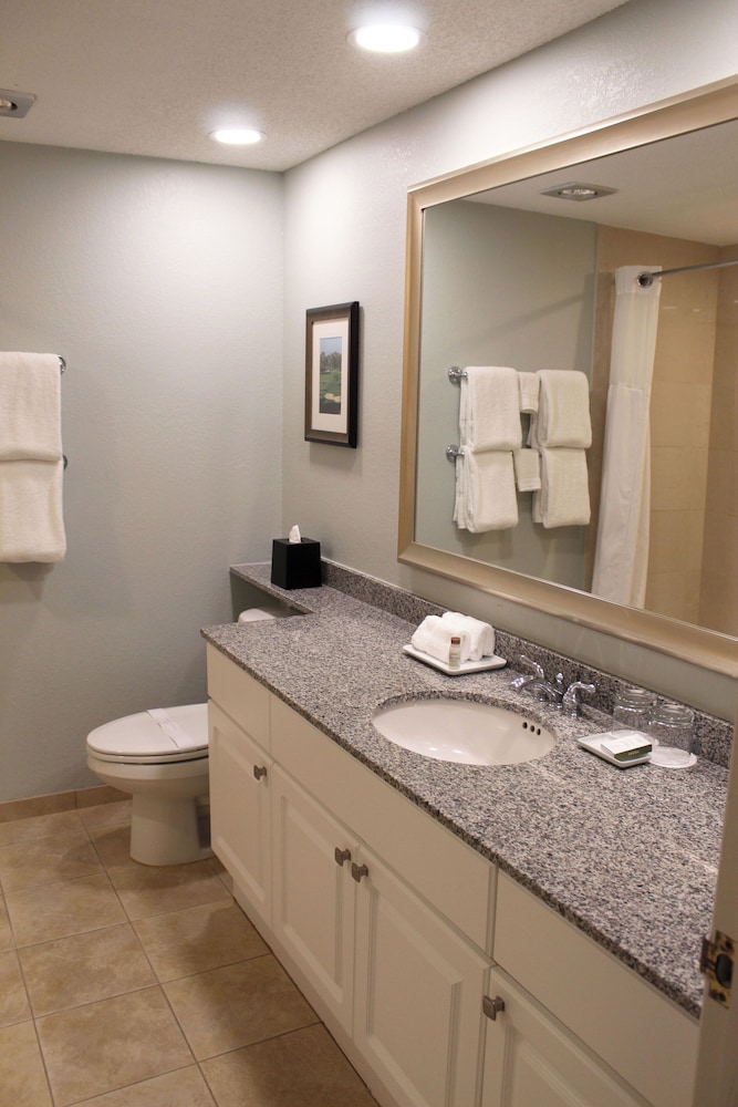 Deluxe Room, 2 Queen Beds - Photo 3