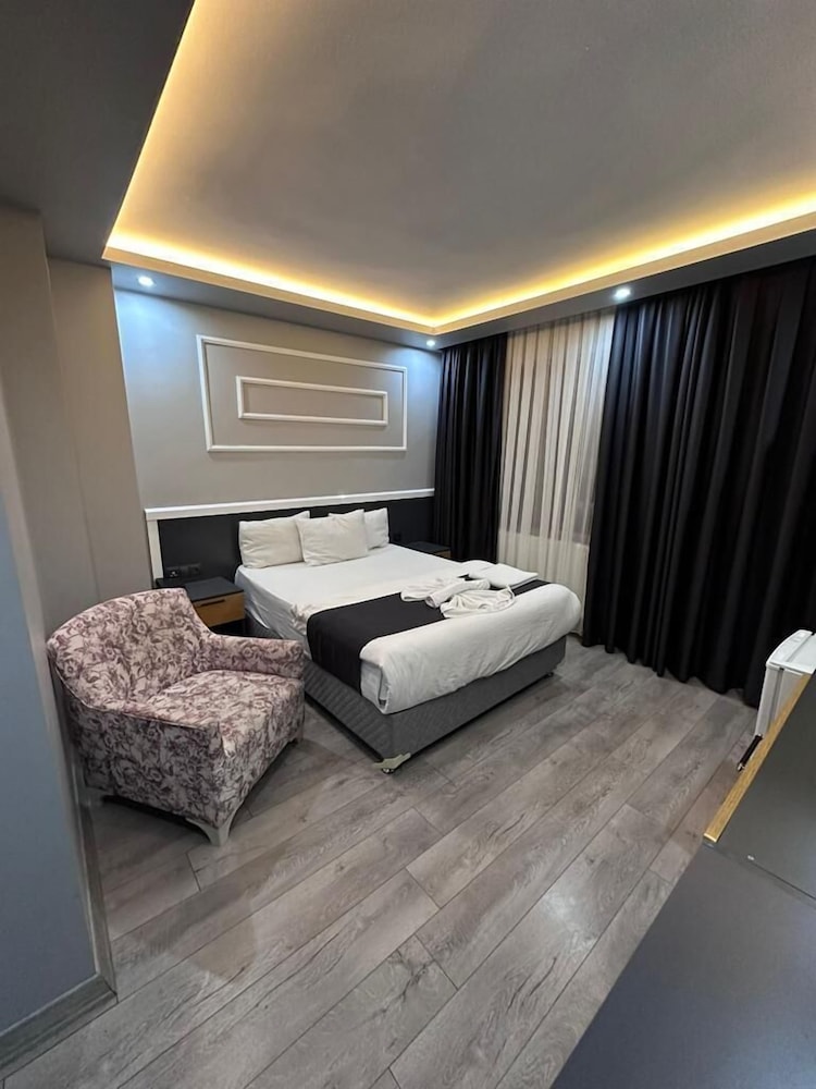 Double Room - Photo 1