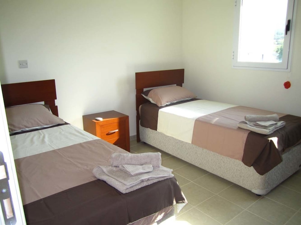 Villa photo 1