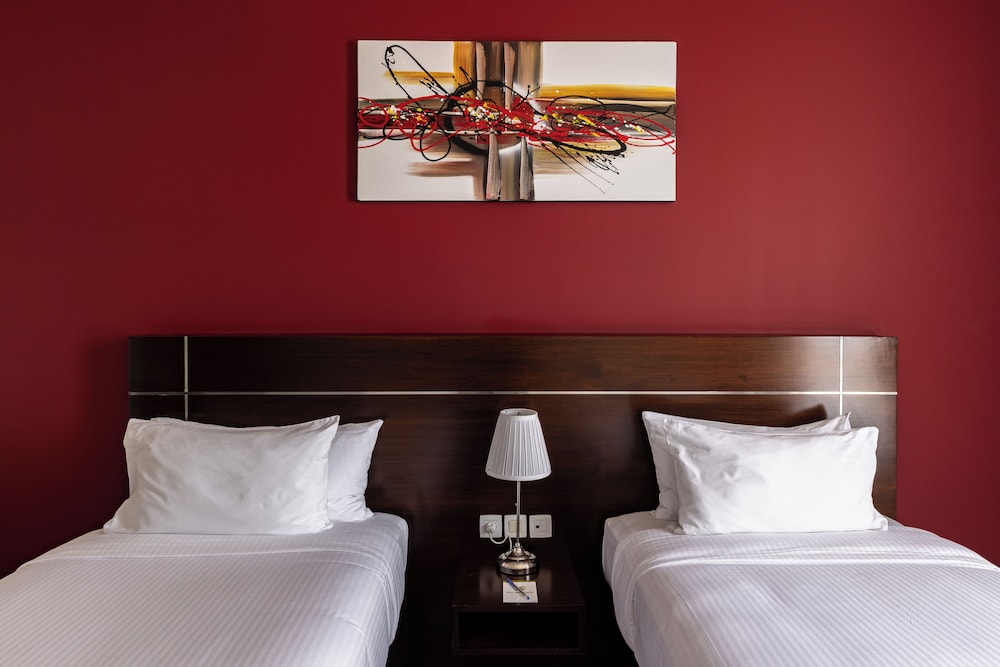 Deluxe Suite