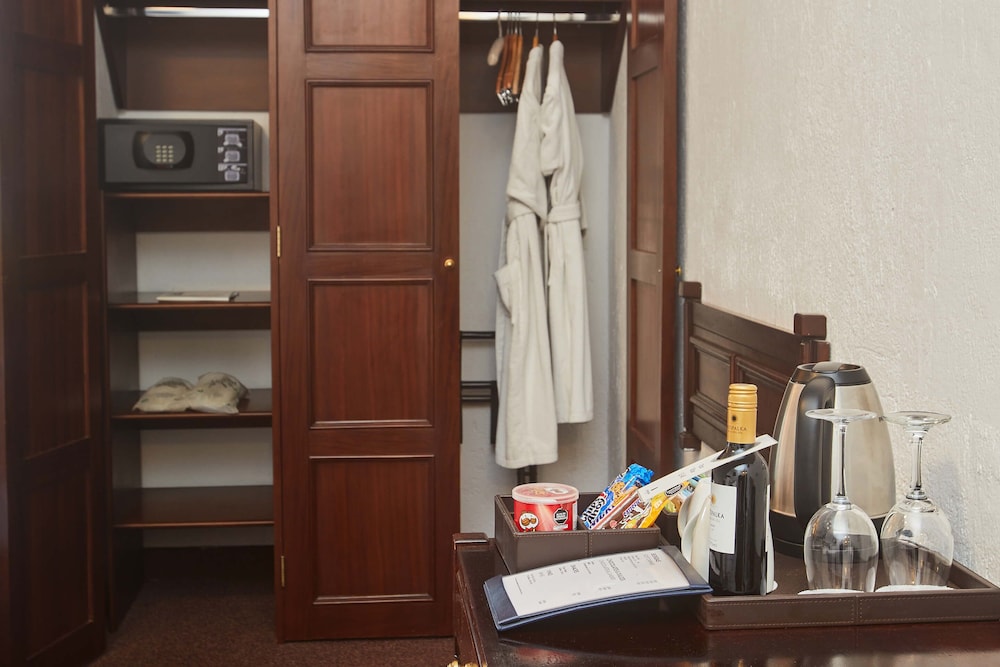 Superior Twin Room, Lake View - Photo 2