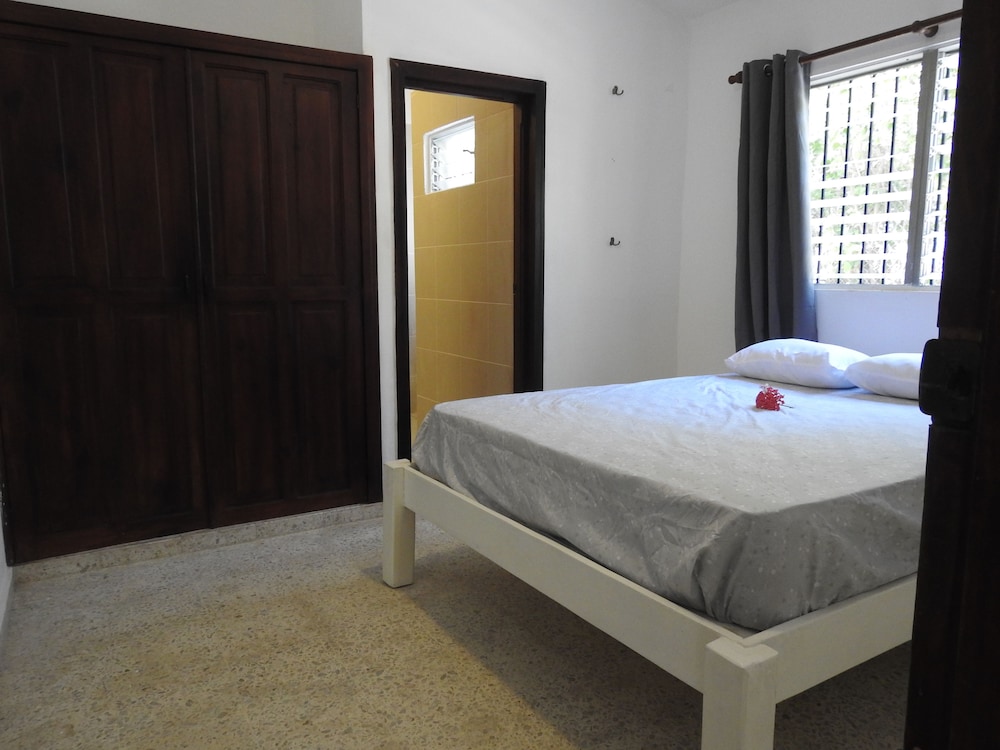 Habitación Básica, 1 Cama Queen
