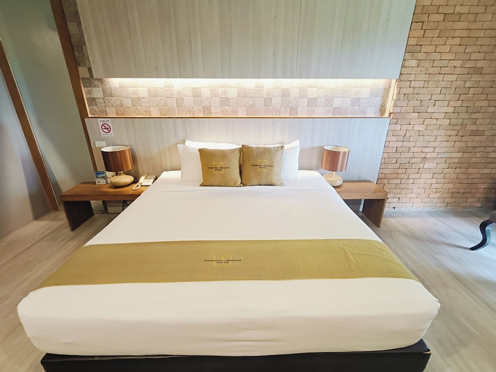 Deluxe Room - Photo 4