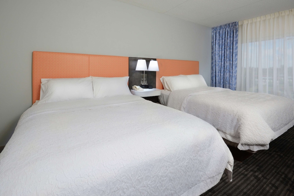 Room, 2 Queen Beds, Non Smoking - Photo 4