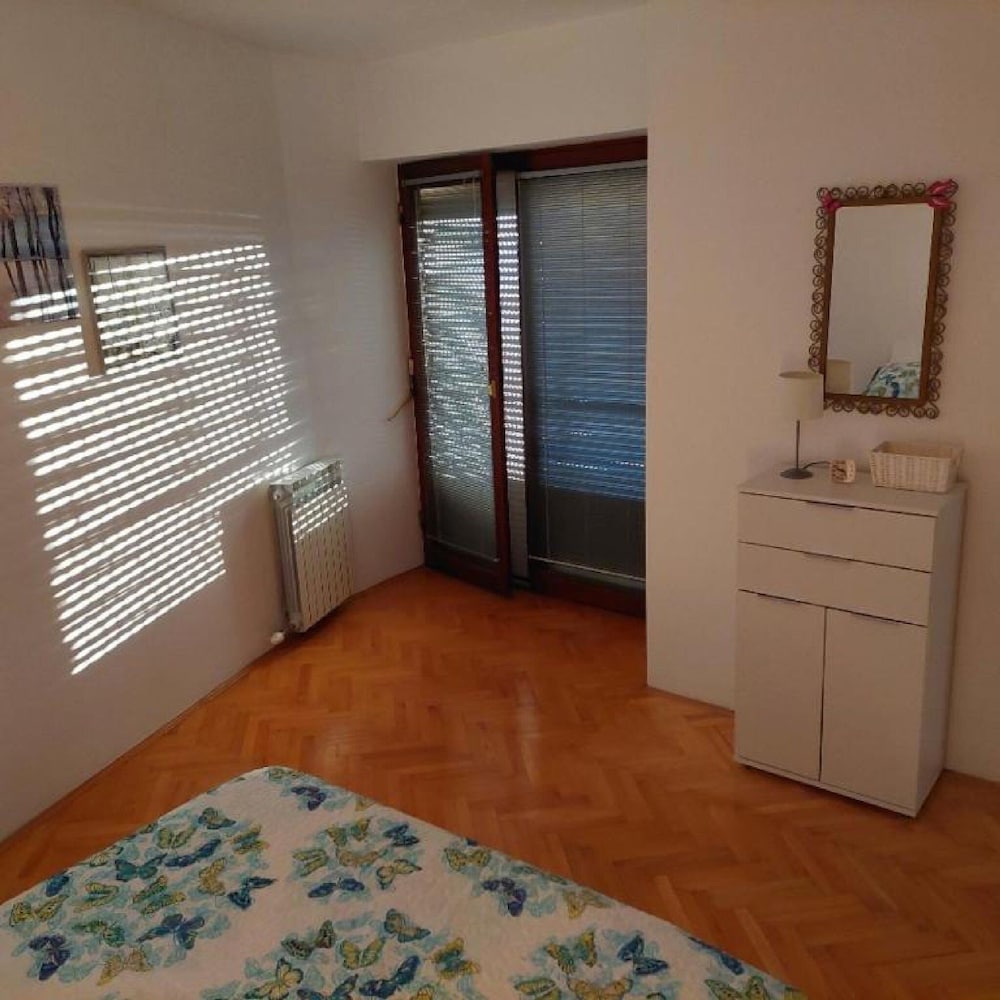 Apartment (Three Bedroom Apartment with Terrace) photo 3