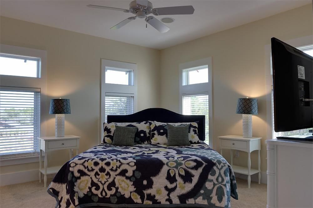 House, Multiple Beds (Captain Morgan) photo 1