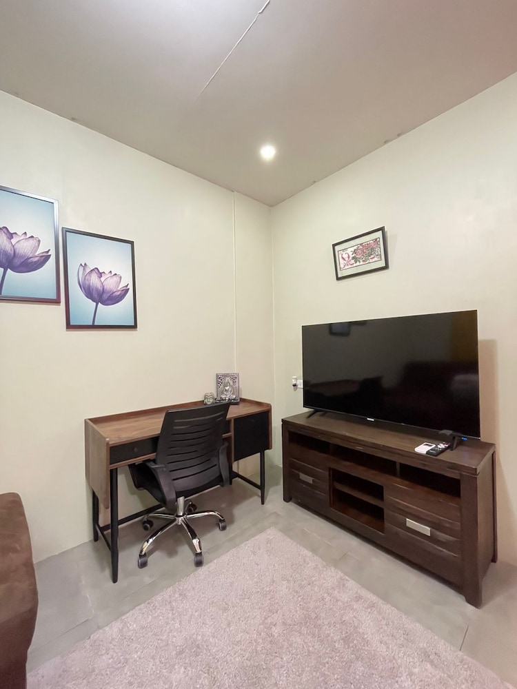 Superior Apartment, Courtyard View photo 3