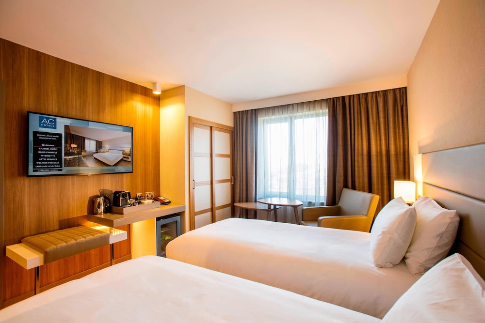 Deluxe Room, 2 Twin Beds - Photo 4