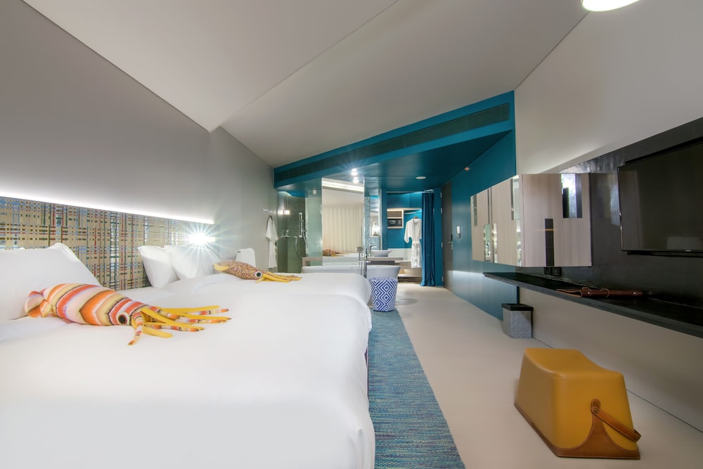 Room, 1 King Bed, Garden View (Sea Breeze) photo 2