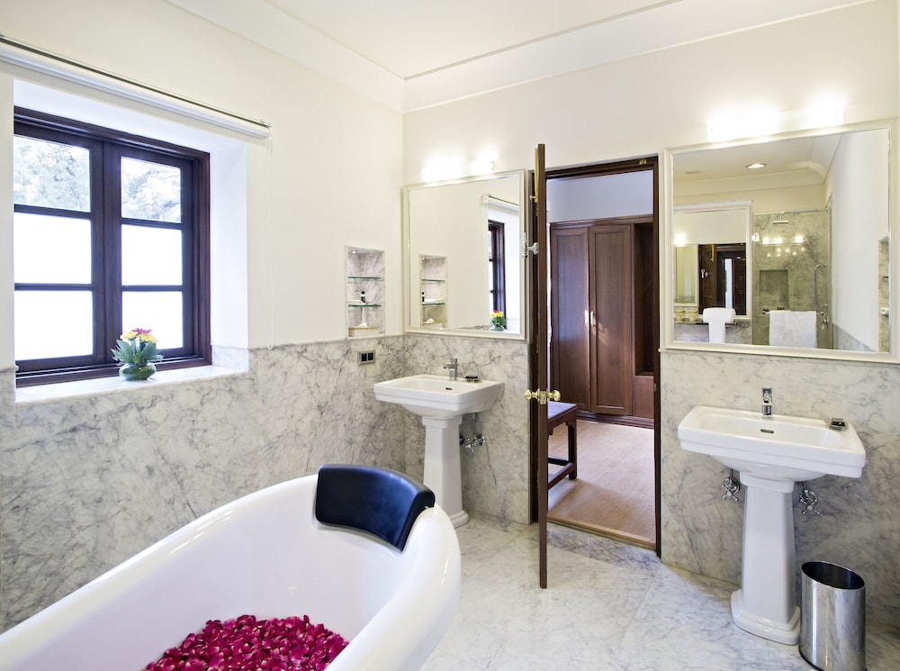 SeleQtions Suite Garden View Double Bed