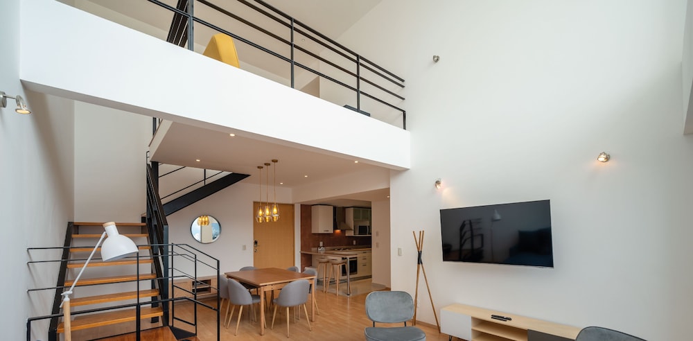 Premium Duplex, 2 Bedrooms photo 1
