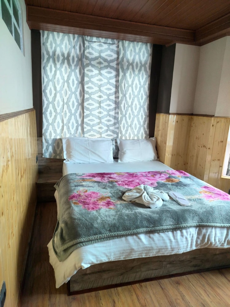 Deluxe Double Room - Photo 5