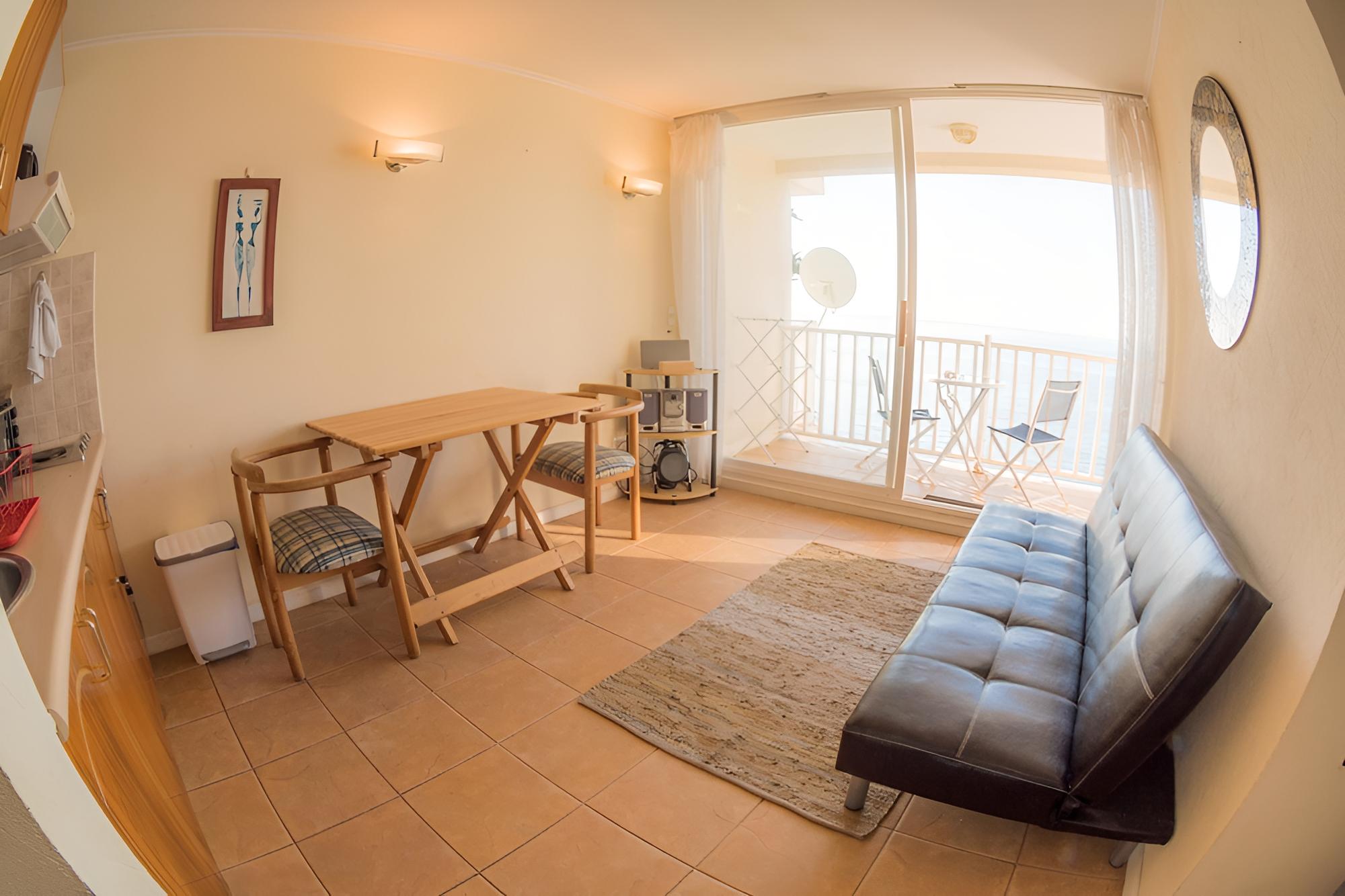 Panoramic Apartment, 1 Bedroom, Beach View photo 3