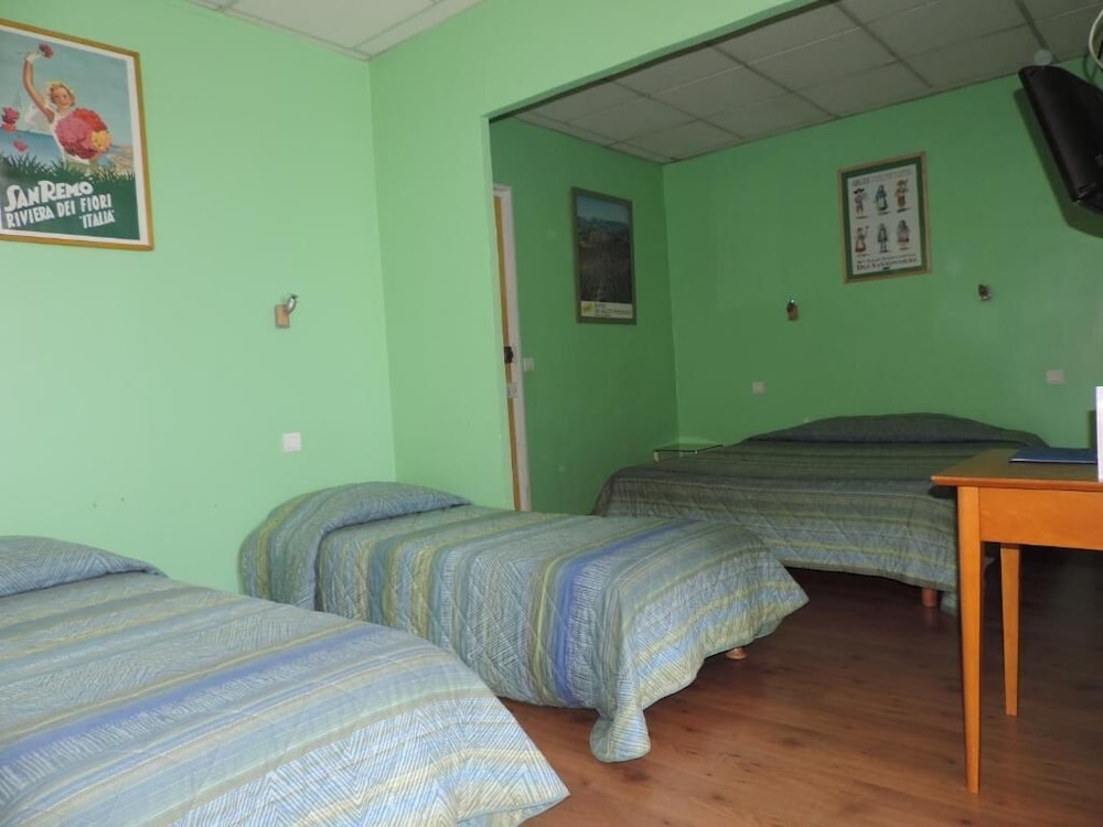 Quadruple Room photo 1