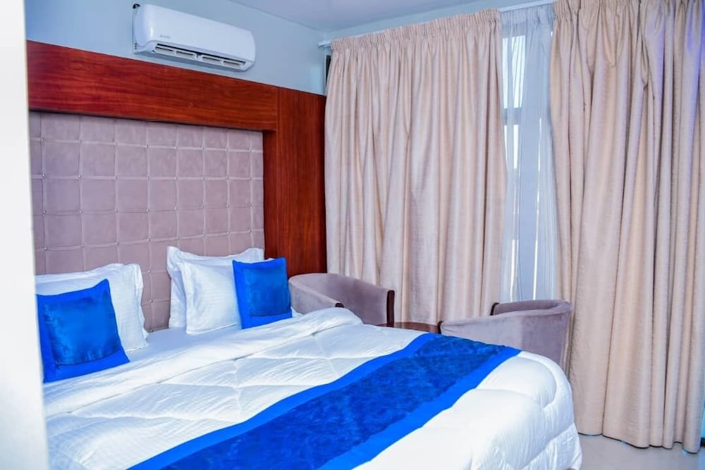 Comfort Double or Twin Room, Pool View