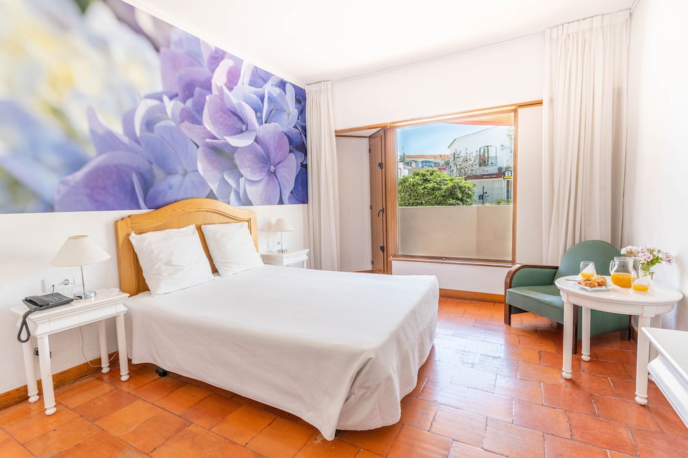 Twin Room, City View - Photo 8