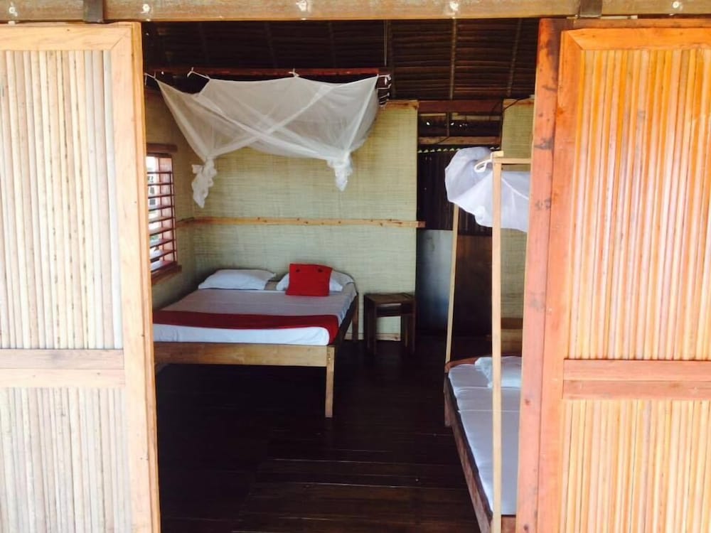 Family Bungalow, Beach View (Cameleon)
