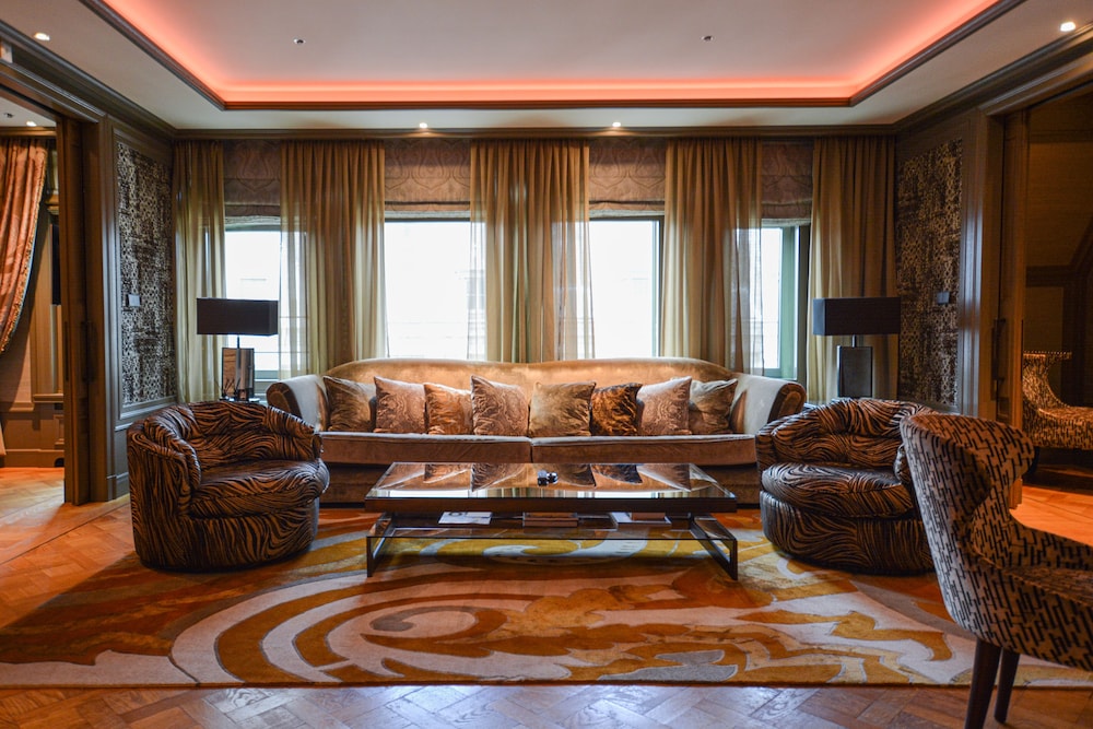 Grand Master Suite