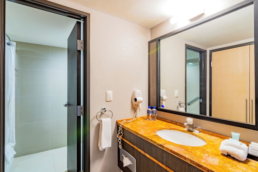 Deluxe Double Room, Balcony - Photo 6