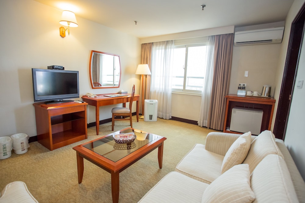 Deluxe Suite - Photo 1